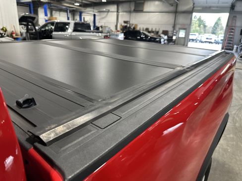 Used 2021 Chevrolet Silverado 2500 LTZ w/ LTZ Convenience Package image 7