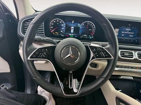 Used 2025 Mercedes-Benz GLE 450e 4MATIC image 13