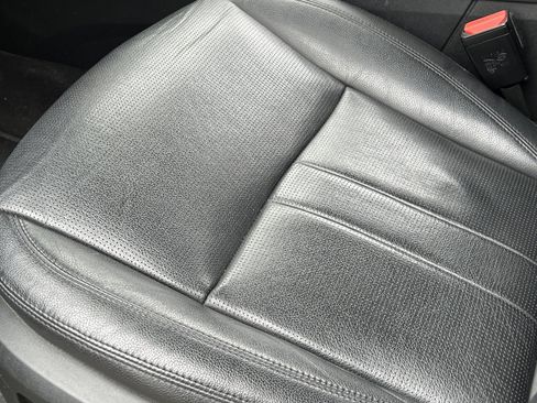 Used 2018 Land Rover Discovery Sport HSE image 32