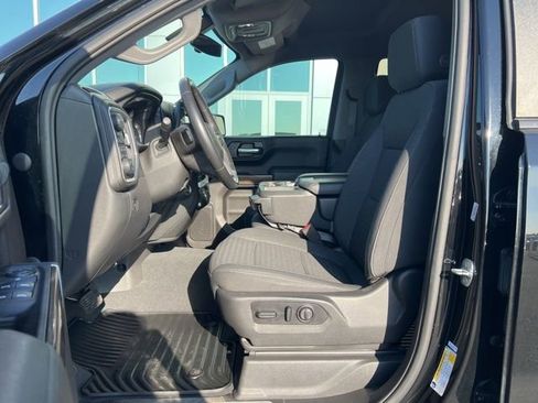 Used 2021 Chevrolet Silverado 1500 RST image 9