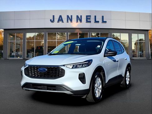 Used 2025 Ford Escape Active w/ Tech Pack #1 image 1