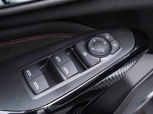 New 2025 Chevrolet Trax RS w/ Sunroof Package image 20