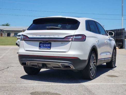 Used 2019 Lincoln Nautilus Reserve FWD image 4