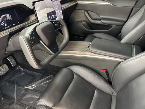 Used 2022 Tesla Model S AWD image 15