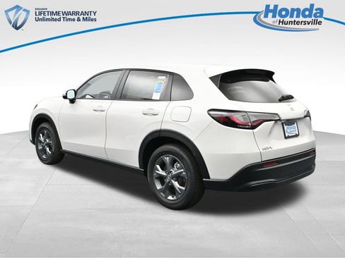 New 2026 Honda HR-V LX image 6