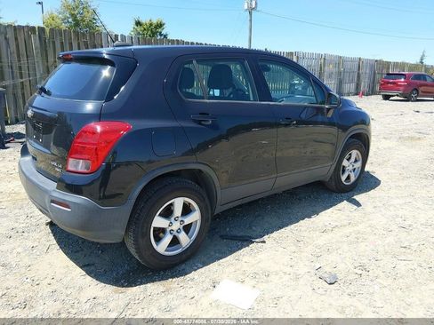 Used 2016 Chevrolet Trax LS AWD/4WD image 4