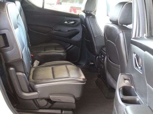 Used 2022 Chevrolet Traverse Premier AWD/4WD image 15