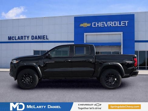New 2026 Chevrolet Colorado Trail Boss AWD/4WD image 3
