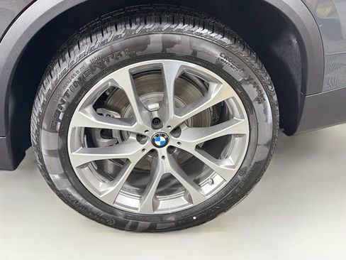 New 2026 BMW X5 xDrive50e w/ Executive Package image 34