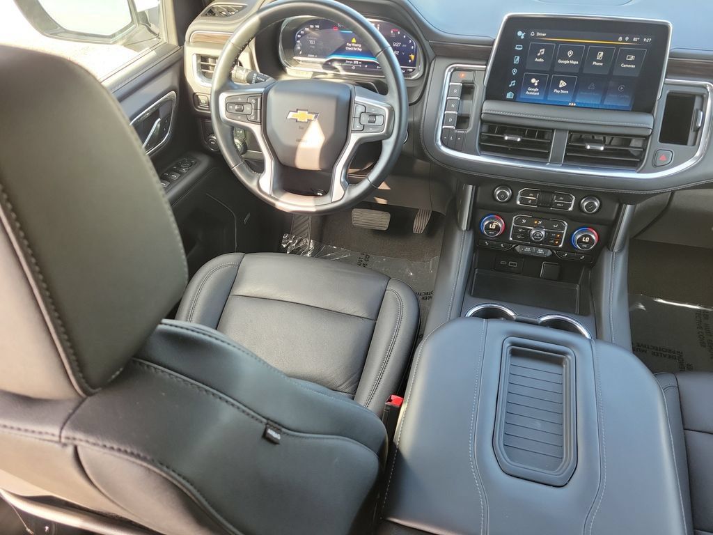 Used 2023 Chevrolet Tahoe LT w/ Luxury Package RWD image 9