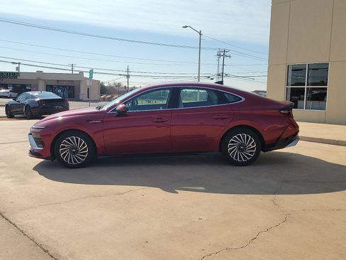 Used 2024 Hyundai Sonata SEL FWD image 4