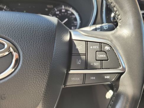 Used 2021 Toyota Highlander Platinum AWD/4WD image 27