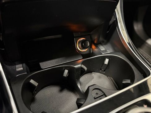 Used 2016 Mercedes-Benz C 300 4MATIC Sedan image 32