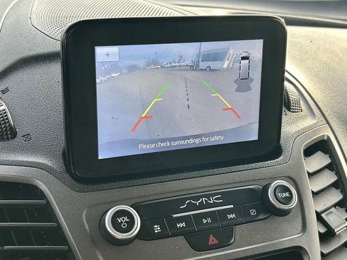 Used 2022 Ford Transit Connect XL image 25