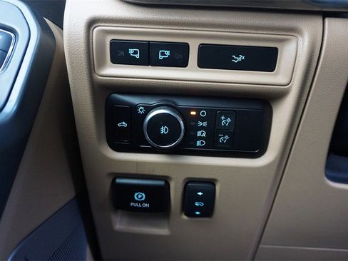 Used 2023 Ford F150 Lariat w/ Equipment Group 502A High image 5