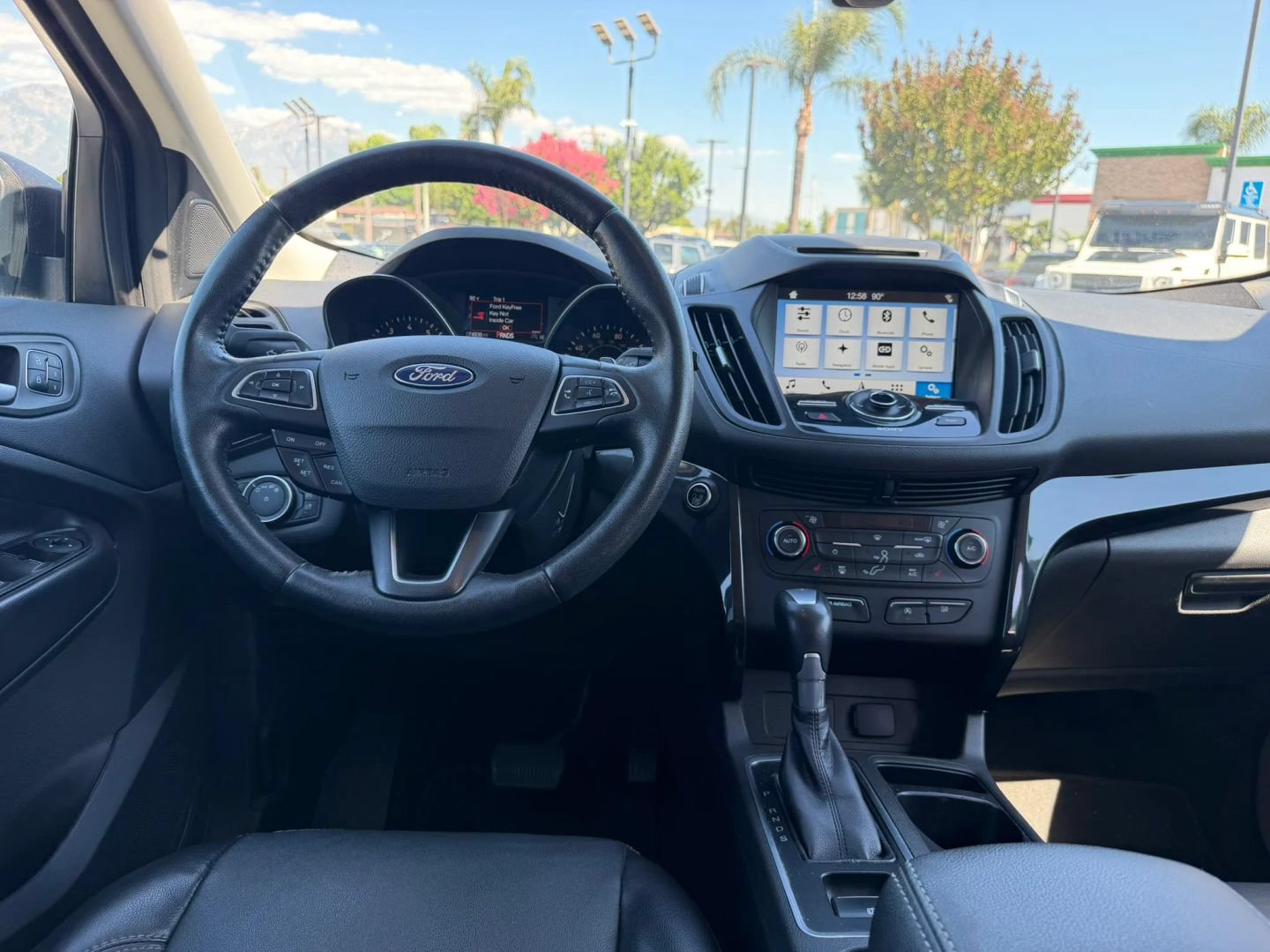 Used 2017 Ford Escape Titanium FWD image 17