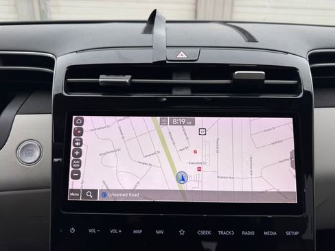 Used 2022 Hyundai Tucson Limited image 16