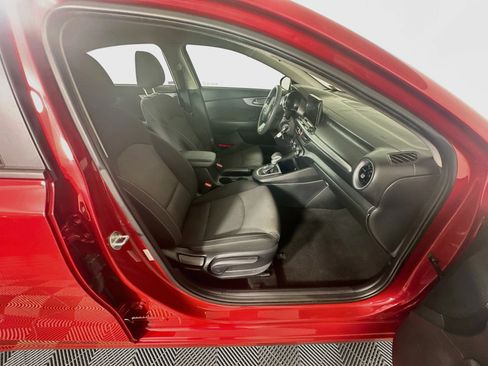 Used 2024 Kia Forte LXS FWD image 28