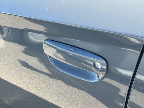 Used 2018 Dodge Charger SXT image 7