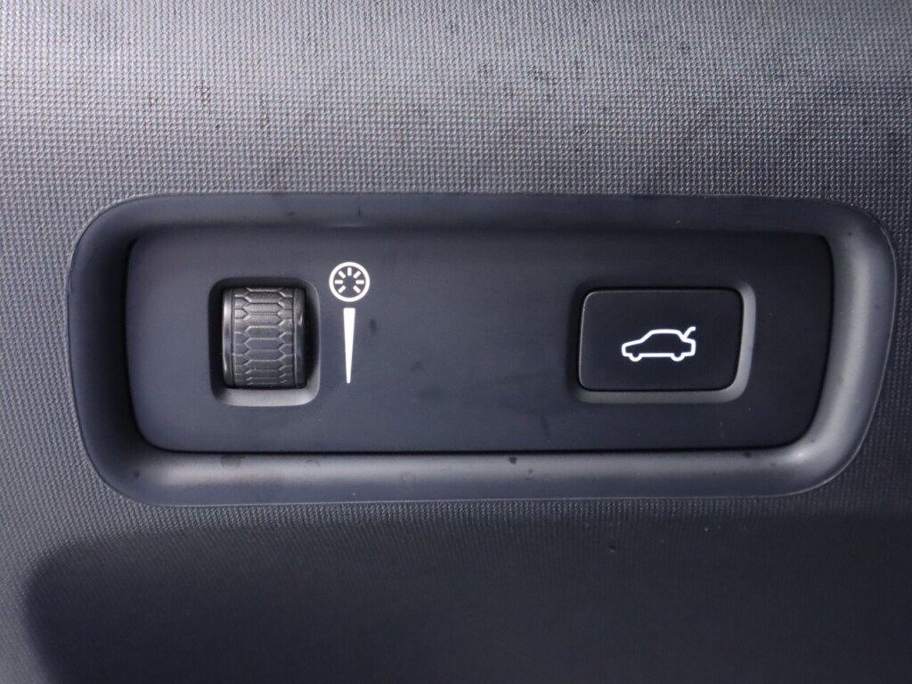 Used 2022 Polestar Polestar 2 w/ Performance Package AWD/4WD image 10