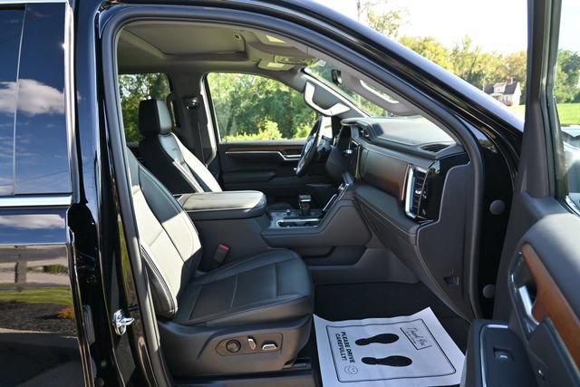 Used 2023 GMC Sierra 1500 Denali w/ Denali Reserve Package AWD/4WD image 19