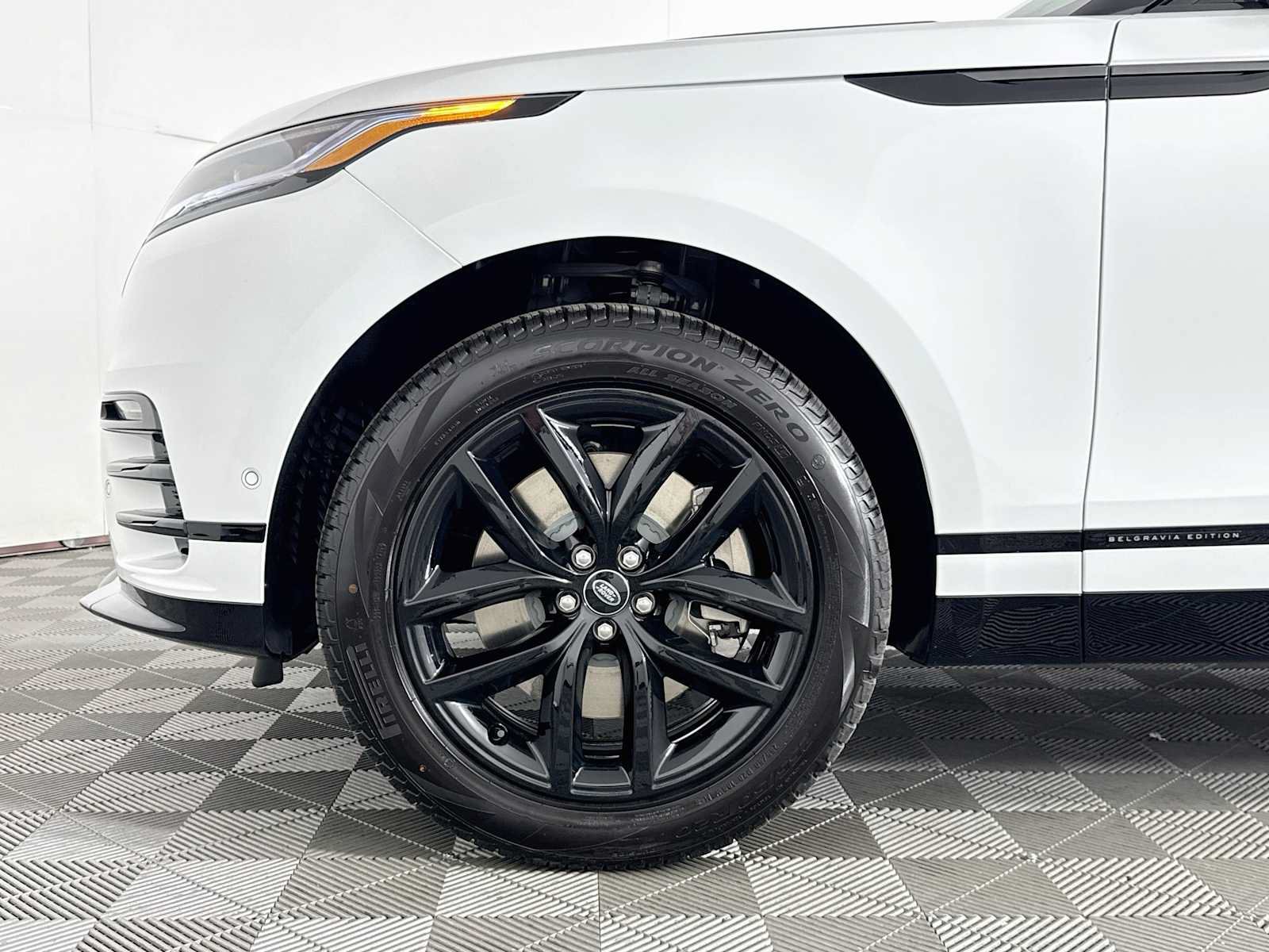 New 2026 Land Rover Range Rover Velar Belgravia AWD/4WD image 30