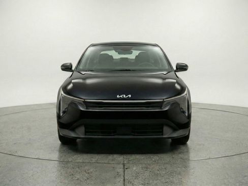 Used 2025 Kia K4 LXS image 2