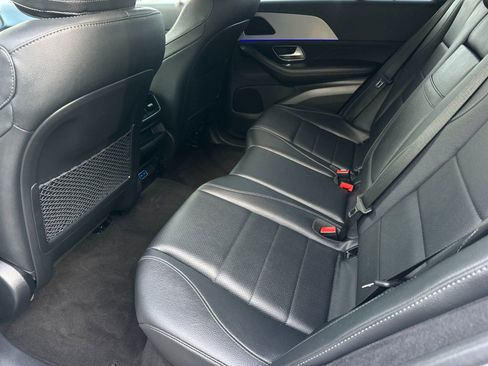 Certified 2024 Mercedes-Benz GLE 450e 4MATIC image 11