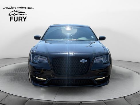 Used 2023 Chrysler 300 C RWD image 9
