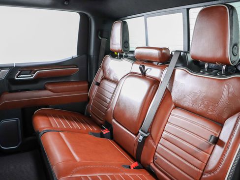 Used 2025 GMC Sierra 1500 Denali Ultimate image 30