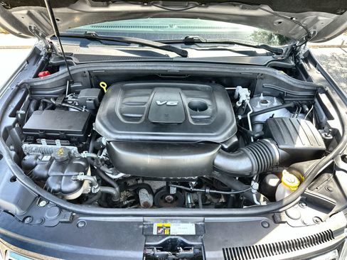 Used 2018 Jeep Grand Cherokee Laredo AWD/4WD image 13