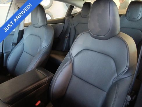Used 2024 Tesla Model 3 Standard Range RWD image 7