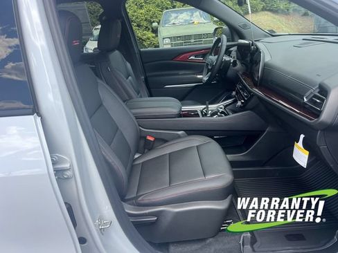 New 2026 Chevrolet Traverse Z71 AWD/4WD image 2