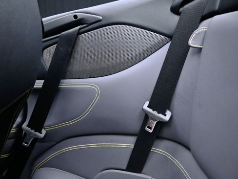 Used 2022 Ferrari Portofino M RWD image 72
