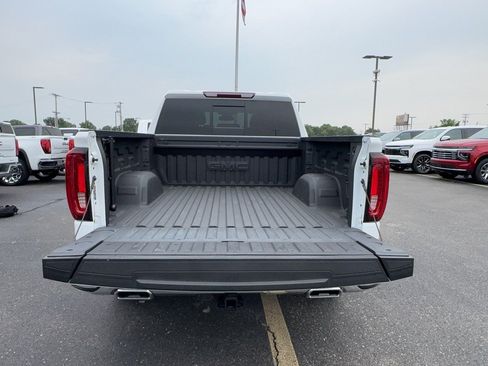 Certified 2024 GMC Sierra 1500 SLT w/ SLT Premium Plus Package AWD/4WD image 5