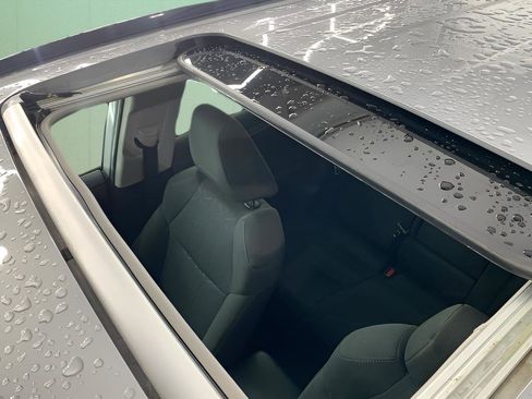 Used 2022 Toyota RAV4 XLE image 35