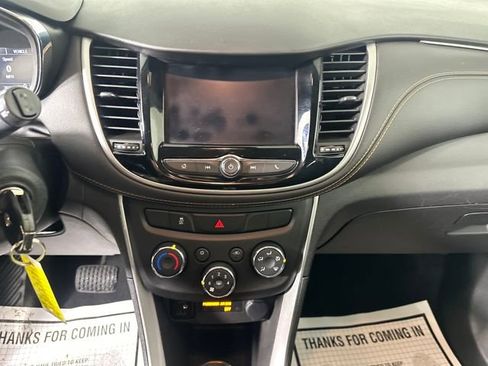 Used 2020 Chevrolet Trax LS image 21
