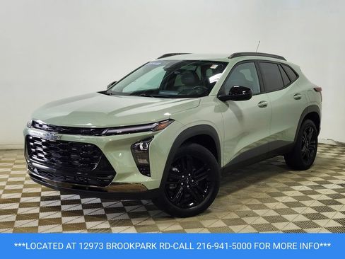 Certified 2025 Chevrolet Trax ACTIV w/ Driver Confidence Package FWD image 1