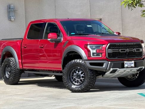 Used 2017 Ford F150 Raptor w/ Equipment Group 802A Luxury image 2