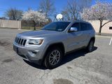 Used 2015 Jeep Grand Cherokee Limited w/ Luxury Group II image 3