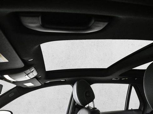 Certified 2022 Mercedes-Benz GLC 300 4MATIC image 17