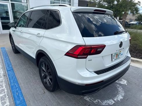 Used 2023 Volkswagen Tiguan SE w/ Panoramic Sunroof Package FWD image 7