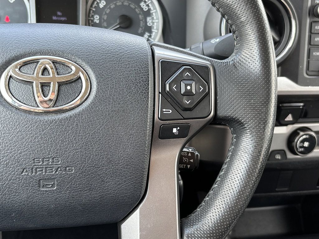 Used 2017 Toyota Tacoma SR5 w/ Tow Package RWD image 16