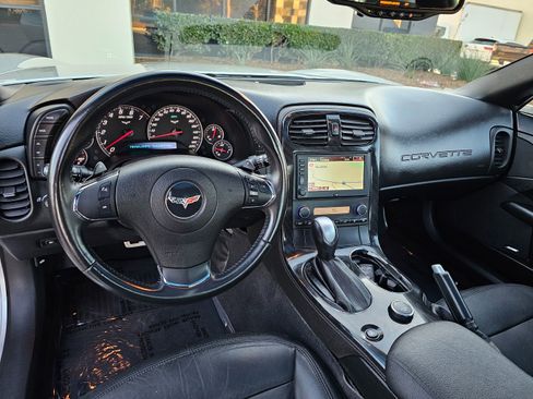 Used 2012 Chevrolet Corvette Coupe w/ 2LT Preferred Equipment Group image 17