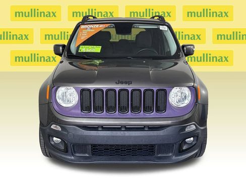 Used 2016 Jeep Renegade Latitude AWD/4WD image 15
