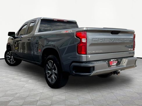 Used 2020 Chevrolet Silverado 1500 RST w/ RST Value Package AWD/4WD image 4