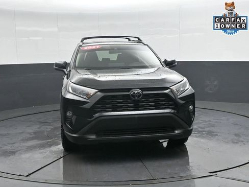 Used 2021 Toyota RAV4 XLE w/ Convenience Package image 5