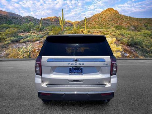 Used 2022 Chevrolet Tahoe LT w/ Luxury Package AWD/4WD image 6
