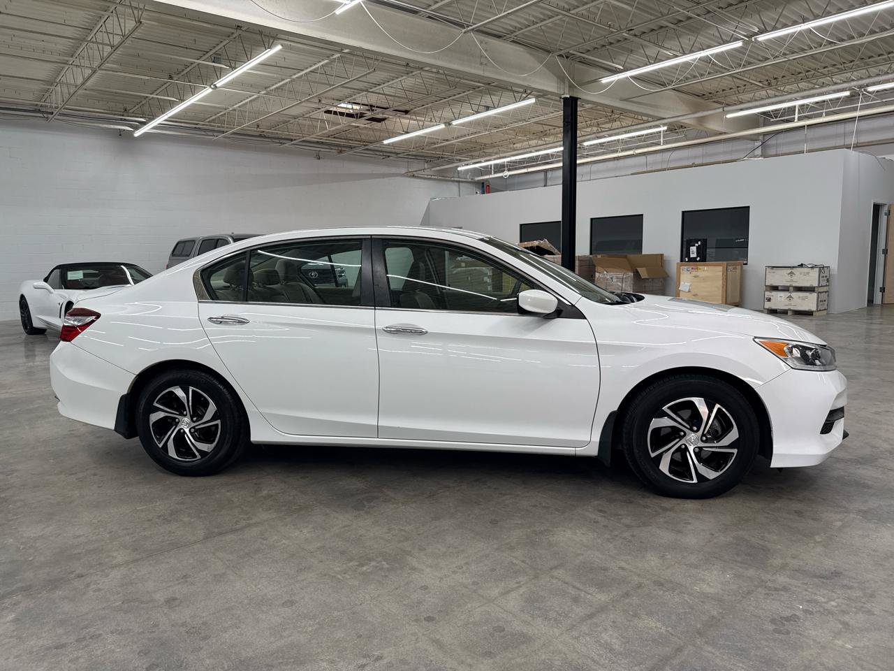 Used 2016 Honda Accord LX image 6