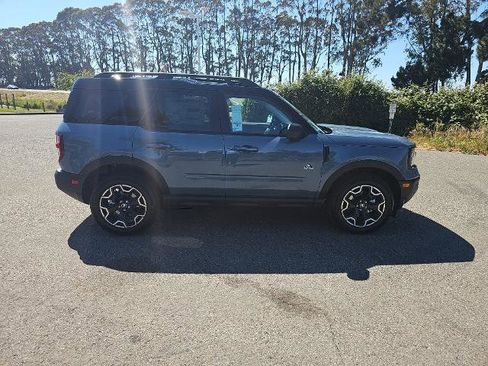 New 2025 Ford Bronco Sport Outer Banks w/ Outer Banks Tech Package+ image 9